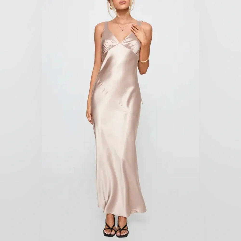 Princess Polly Northern Star Maxi Dress – Champagne | US 0 | Like New - Picture 8 of 9